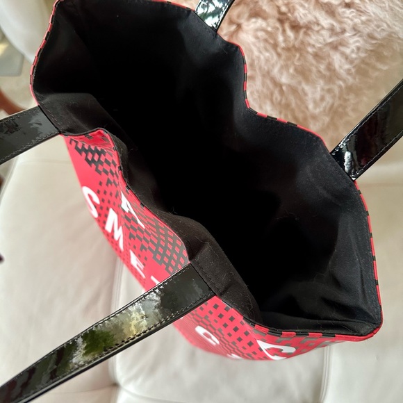 SOLD Limited Edition Proud to be Canadian MAC Tote - Picture 6 of 7